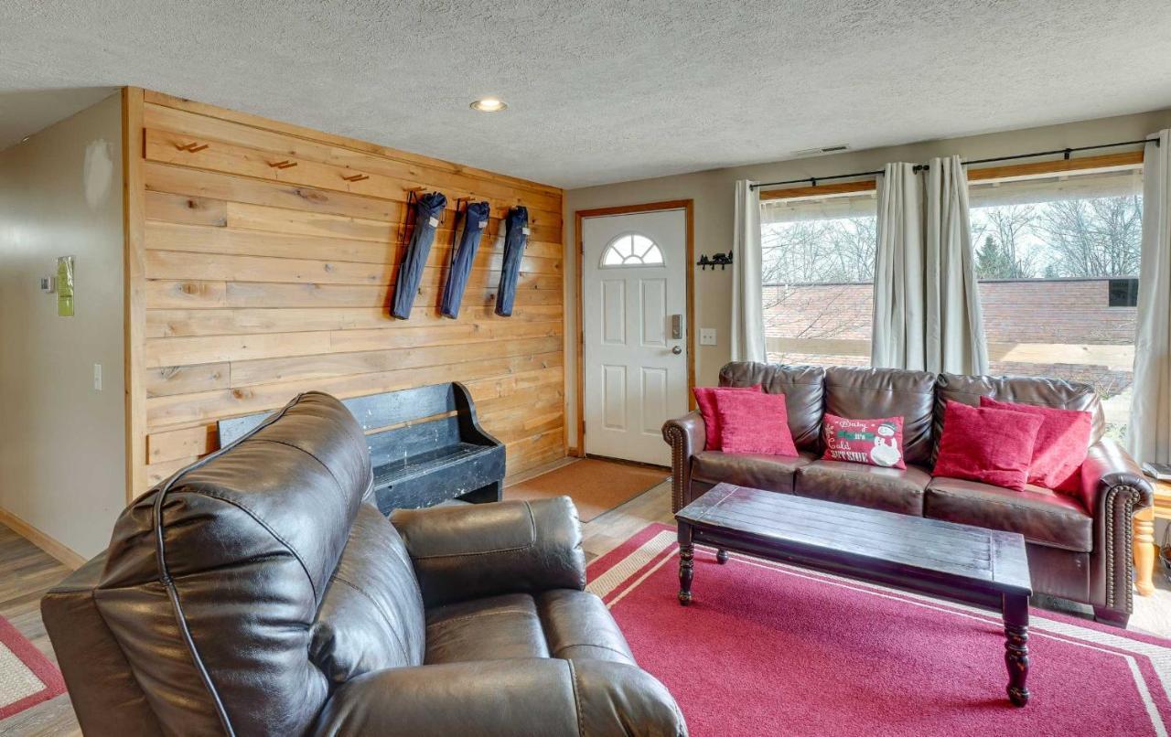 Snowed Inn Cozy Winterplace Ski-Inandski-Out Cabin Ghent Luaran gambar